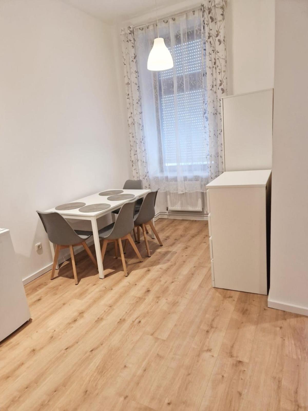 Family Studio For 4 * Berlijn